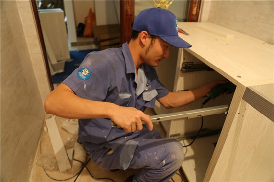 实木家具开裂怎么办？听听家具维修师傅的良心话